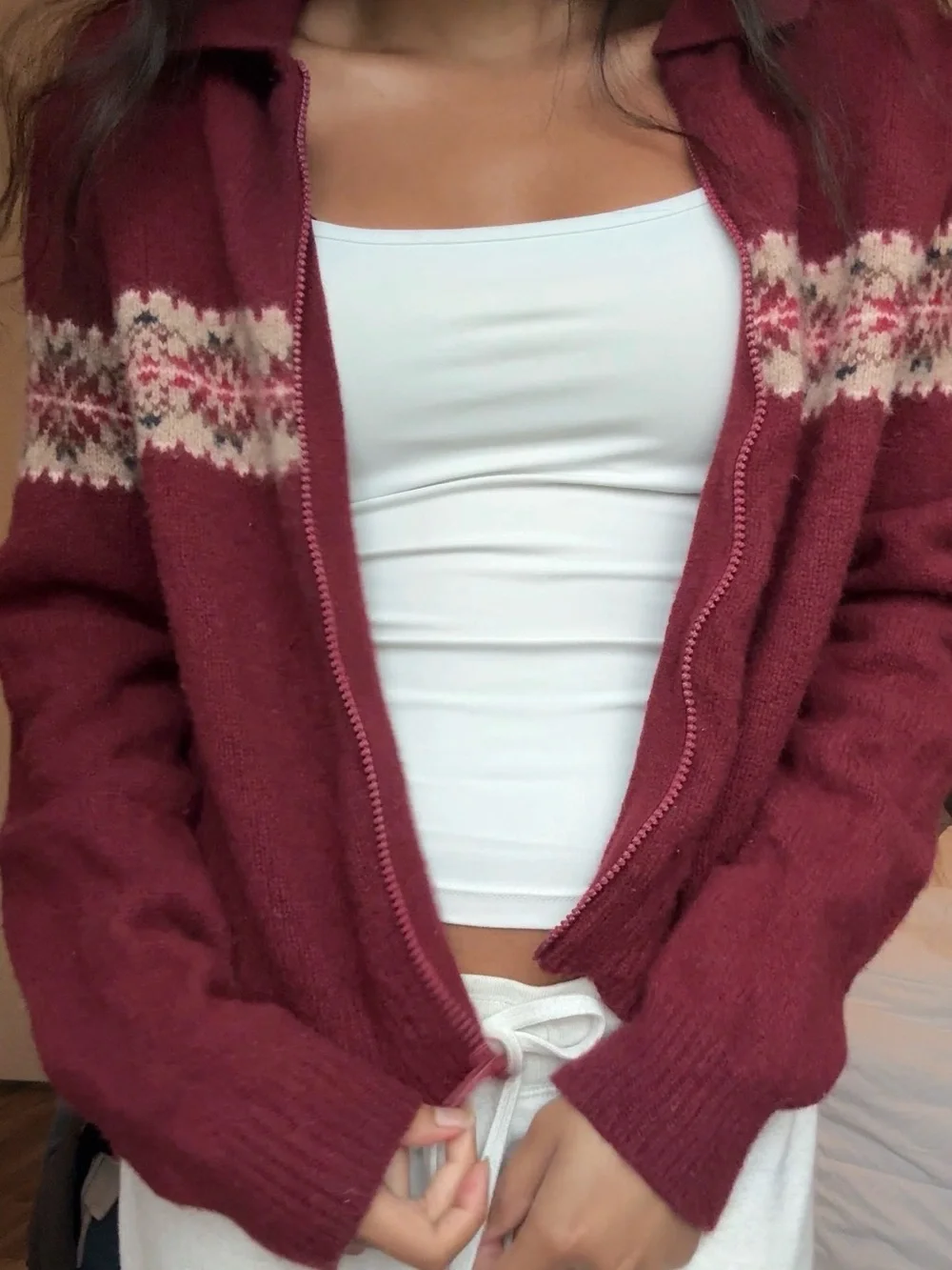 Brandy Paola Sweater - Picture 2 of 8